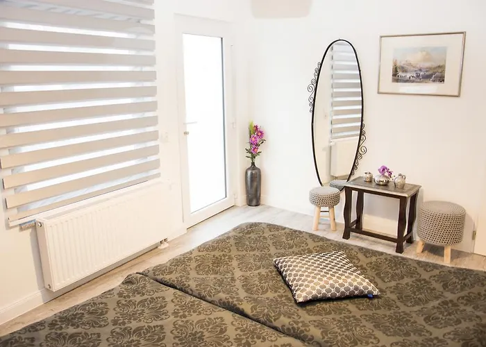 Gæstehus My Messe & Business - Refrath 3*